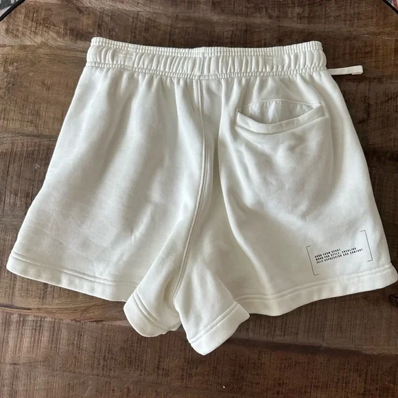 Adidas Women's Cream Shorts with Red Logo - Picture 2 of 7